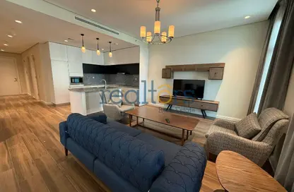 Apartment - 2 Bedrooms - 3 Bathrooms for rent in The Garden - Floresta Gardens - The Pearl Island - Doha