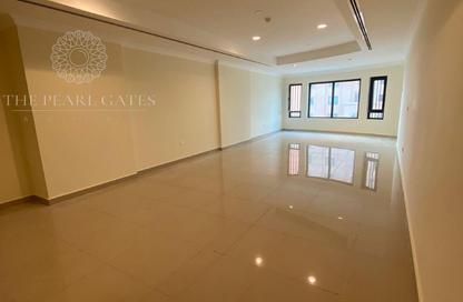 Apartment - 1 Bedroom - 2 Bathrooms for rent in East Porto Drive - Porto Arabia - The Pearl Island - Doha