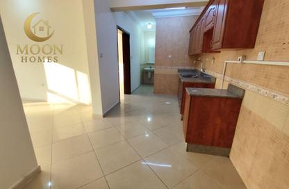 Apartment - 1 Bedroom - 1 Bathroom for rent in Umm Ghwailina Comm - Umm Ghuwalina - Umm Ghuwailina - Doha
