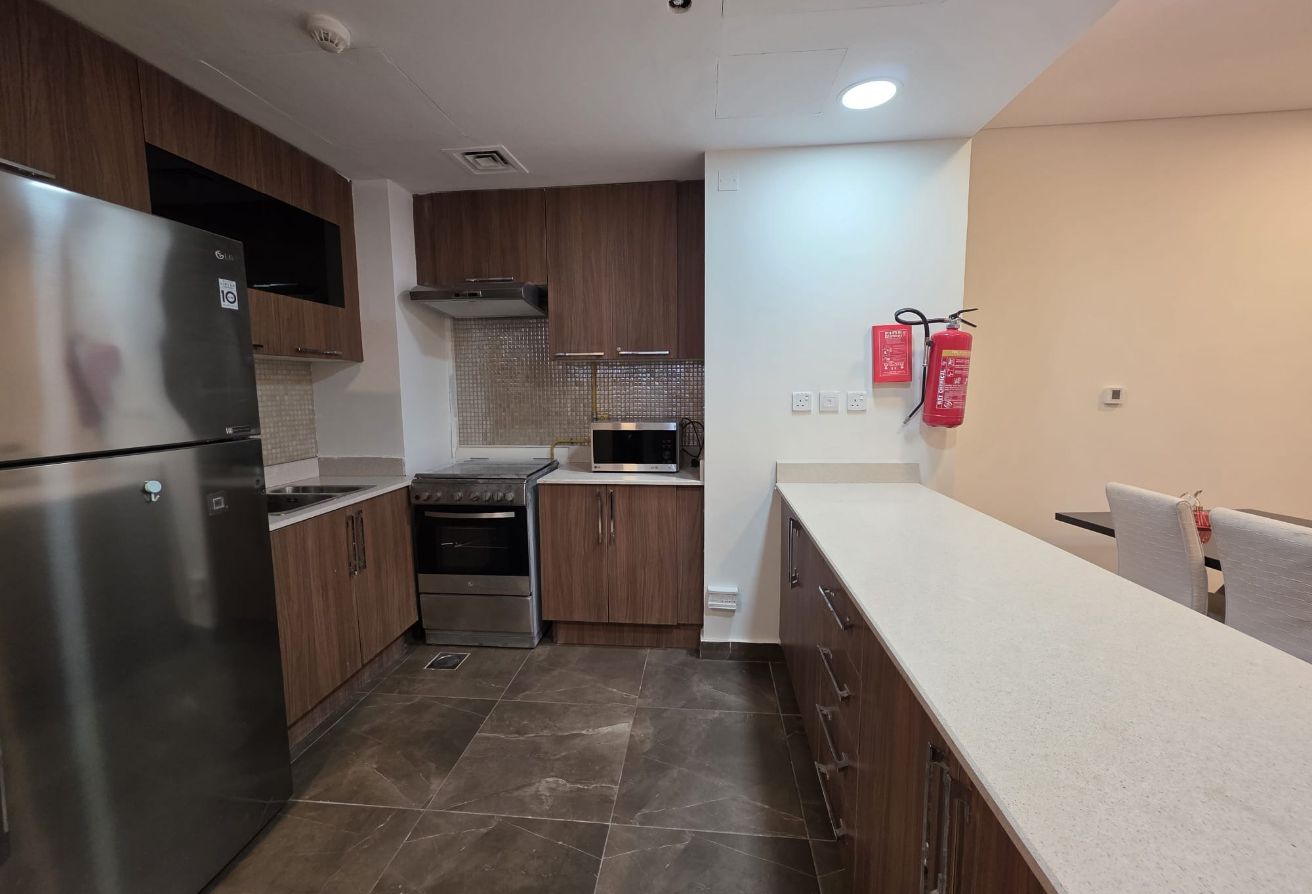 LUXURY 2BEDROOM FULLY FURNISHED WITH BALCONY thumbnail 2