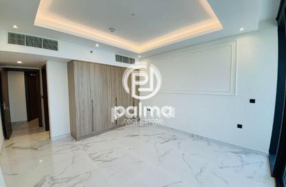 Apartment - 2 Bedrooms - 3 Bathrooms for sale in Marina Tower 02 - Marina District - Lusail