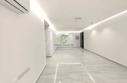Apartment - 3 Bedrooms - 3 Bathrooms for rent in Old Airport Residential Apartments - Old Airport Road - Doha