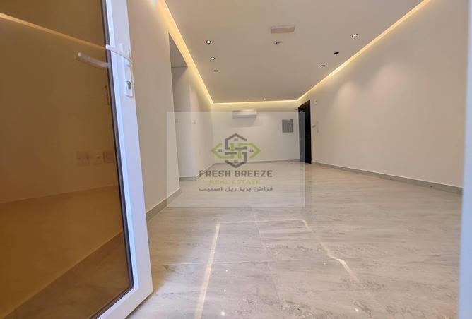 1003216 - Property Image 3