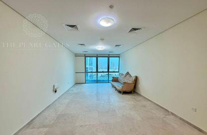 Apartment - 2 Bedrooms - 4 Bathrooms for rent in Zig Zag Tower B - Zig Zag Towers - West Bay - Doha
