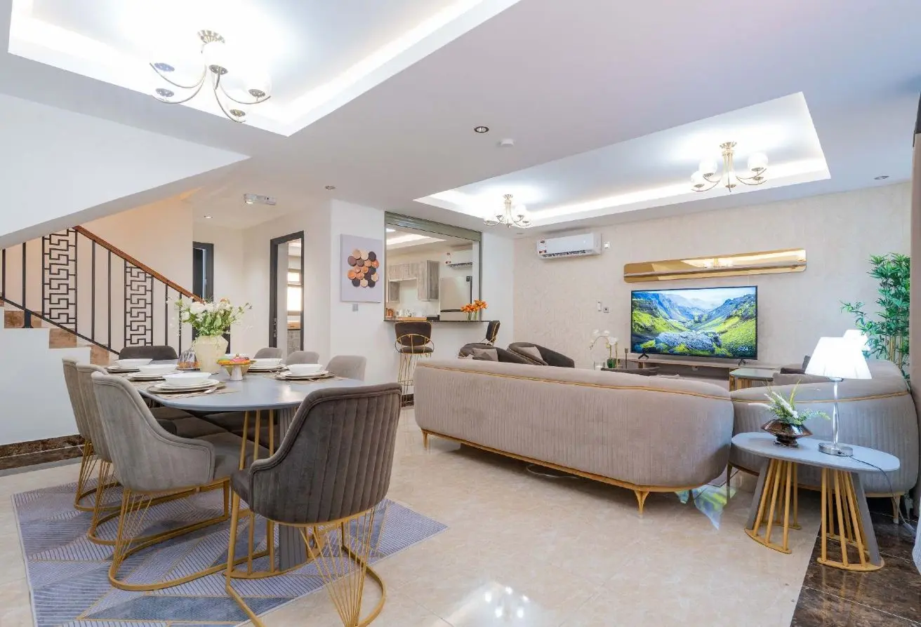62915404 - Property Main Image