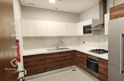 Apartment - 1 Bedroom - 2 Bathrooms for rent in Marina District - Lusail