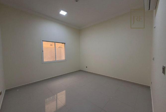 53332075 - Property Image 3