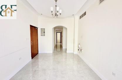Apartment - 2 Bedrooms - 2 Bathrooms for rent in Al Mansoura - Al Mansoura - Doha