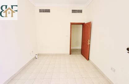 Apartment - 2 Bedrooms - 2 Bathrooms for rent in Al Mansoura - Al Mansoura - Doha