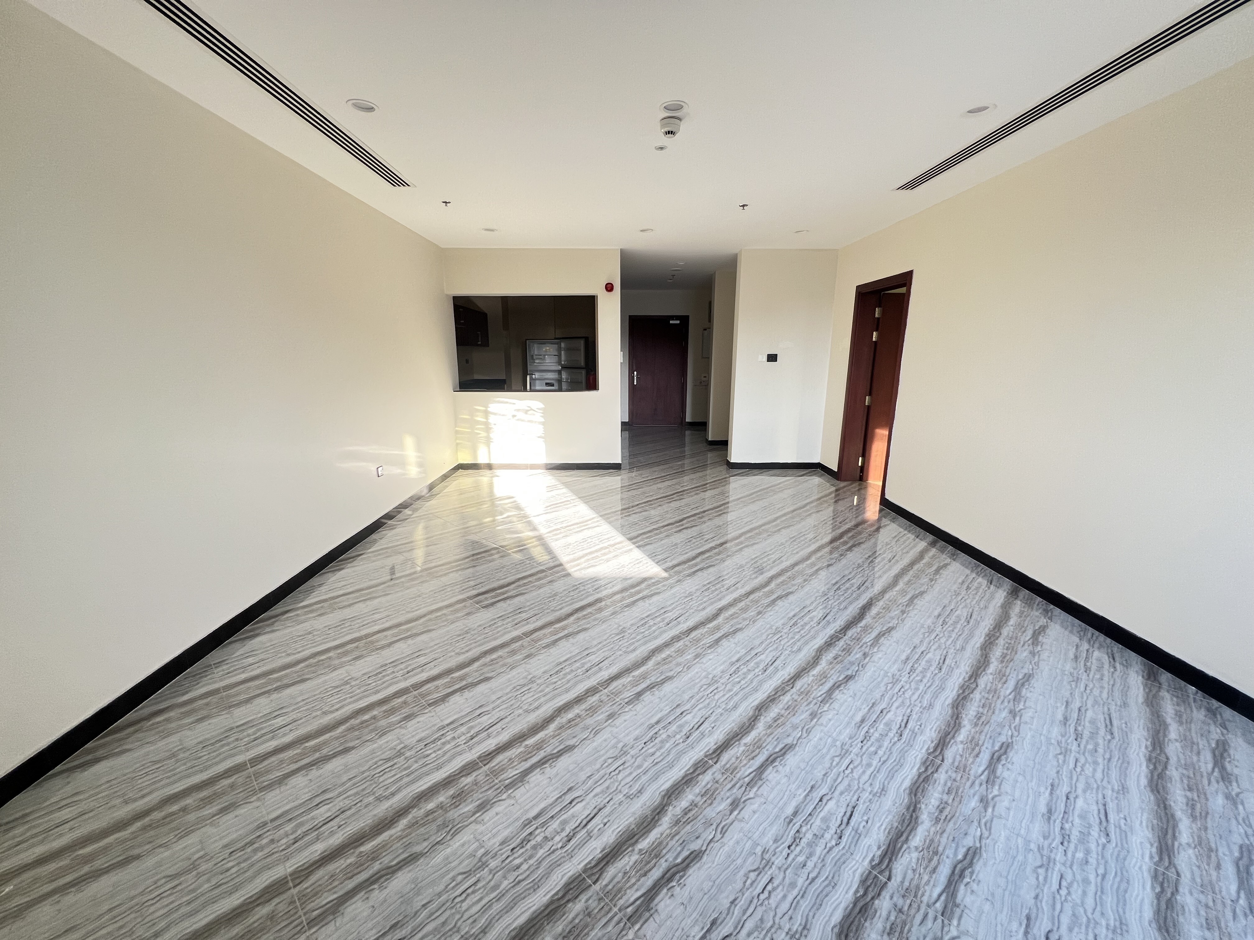 Huge units| 2BR- FF| Bills excluded |city view|