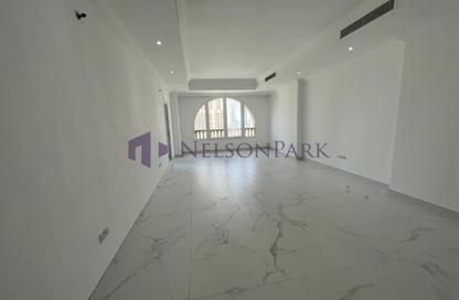 Apartment - 2 Bedrooms - 3 Bathrooms for rent in East Porto Drive - Porto Arabia - The Pearl Island - Doha