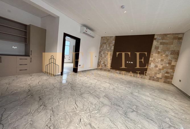 54489137 - Property Image 3