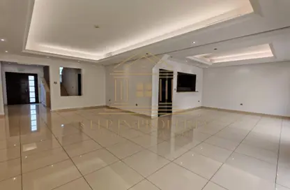 Villa - 6 Bedrooms - 7 Bathrooms for rent in Al Messila - Al Messila - Doha