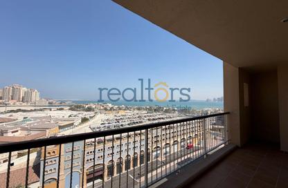 Apartment - 2 Bedrooms - 3 Bathrooms for rent in Tower 24 - Porto Arabia - The Pearl Island - Doha