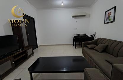 Apartment - 1 Bedroom - 1 Bathroom for rent in Umm Ghuwailina 4 - Umm Ghuwailina - Doha