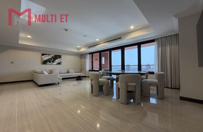 Apartment - 2 Bedrooms - 2 Bathrooms for rent in East Porto Drive - Porto Arabia - The Pearl Island - Doha
