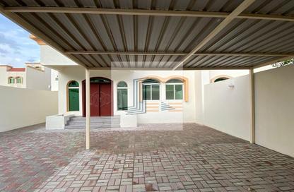 Villa - 4 Bedrooms - 4 Bathrooms for rent in New Salata - Salata - Doha