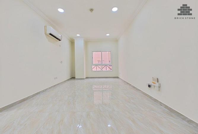 54348435 - Property Main Image