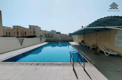 Compound - 6 Bedrooms - 4 Bathrooms for rent in Al Kheesa - Al Kheesa - Umm Salal Mohammed