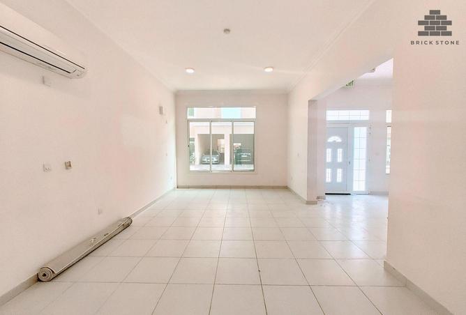 53007587 - Property Image 2