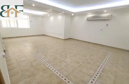 Apartment - 2 Bedrooms - 2 Bathrooms for rent in Al Sadd Road - Al Sadd - Doha