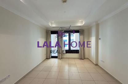 Apartment - 1 Bedroom - 2 Bathrooms for rent in East Porto Drive - Porto Arabia - The Pearl Island - Doha