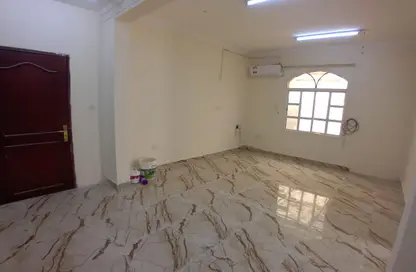 شقة - 2 غرف نوم - 2 حمامات للايجار في الهلال شرق - الهلال - الدوحة