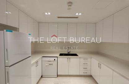 Apartment - 2 Bedrooms - 3 Bathrooms for rent in Jawharat Lusail - Marina District - Lusail