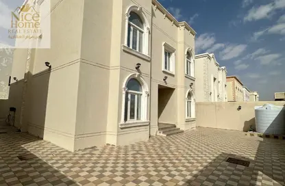 Villa - 6 Bedrooms - 6 Bathrooms for rent in Umm Qarn - Al Daayen