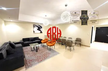 Apartment - 2 Bedrooms - 2 Bathrooms for rent in West Bay Tower - West Bay - West Bay - Doha