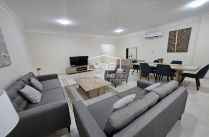 Apartment - 3 Bedrooms - 2 Bathrooms for rent in Anas Street - Fereej Bin Mahmoud North - Fereej Bin Mahmoud - Doha