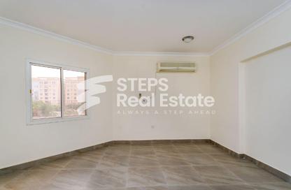 Apartment - 2 Bedrooms - 2 Bathrooms for rent in Anas Street - Fereej Bin Mahmoud North - Fereej Bin Mahmoud - Doha