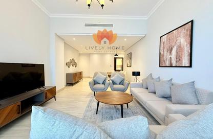 Apartment - 3 Bedrooms - 4 Bathrooms for rent in Marina Residence 16 - Marina District - Lusail