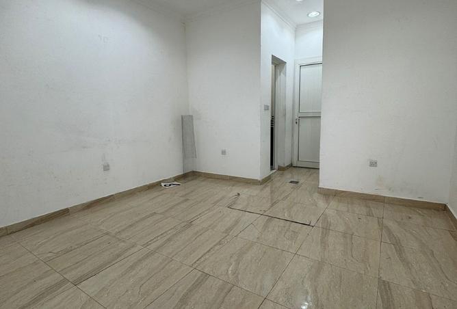 980415 - Property Image 3
