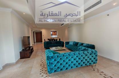 Apartment - 2 Bedrooms - 3 Bathrooms for rent in Tuscan Tower - Porto Arabia - The Pearl Island - Doha