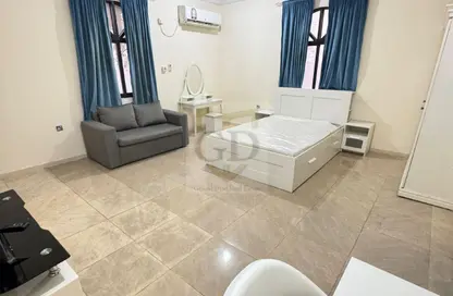 Apartment - Studio - 1 Bathroom for rent in Al Asiri - Doha