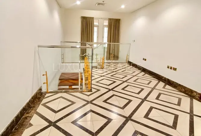 60111955 - Property Image 2