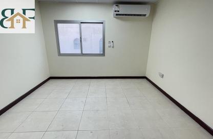 Apartment - 3 Bedrooms - 3 Bathrooms for rent in Al Mansoura - Al Mansoura - Doha