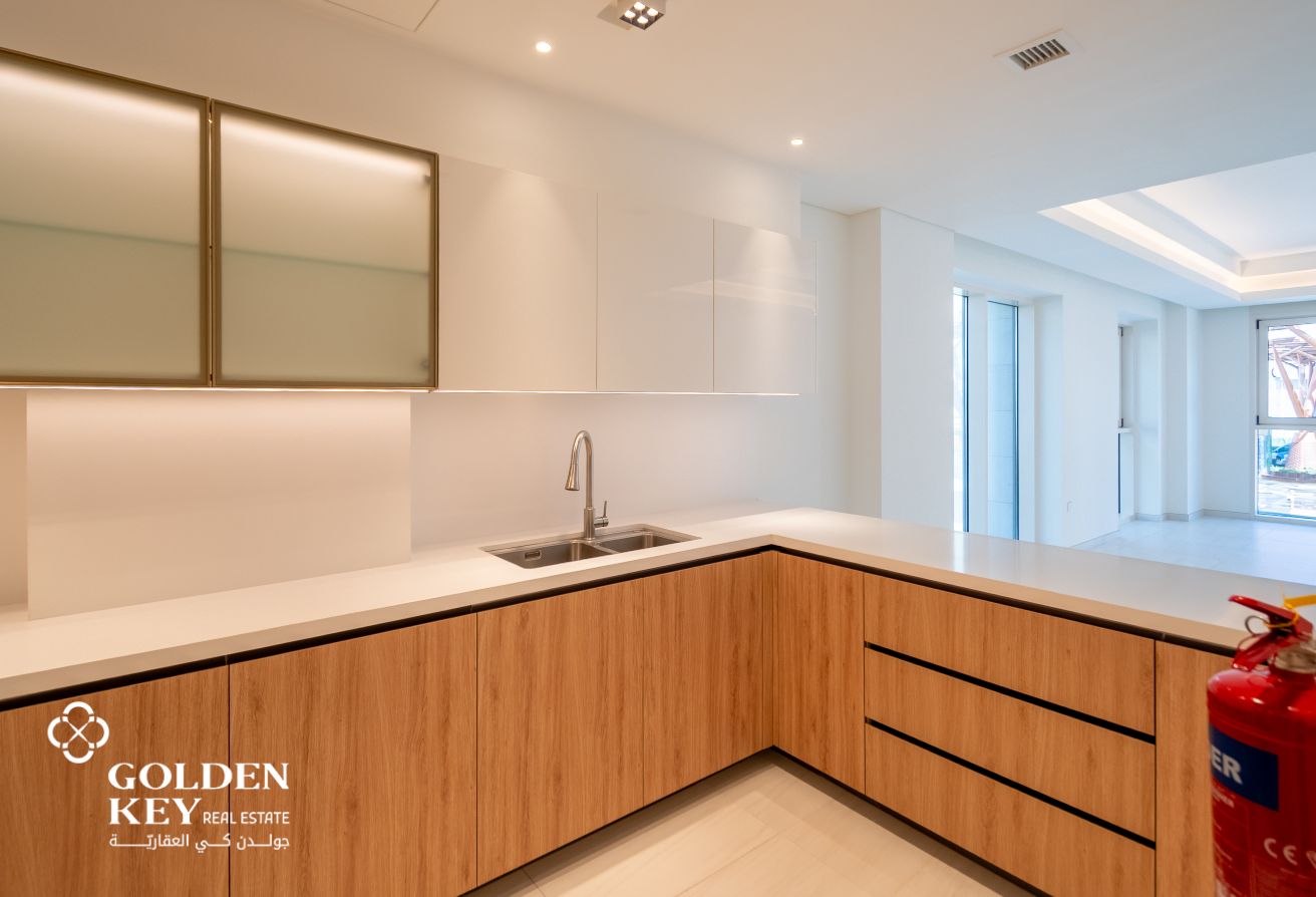 Available 1BR+Den |No Commission |Cooling Included
