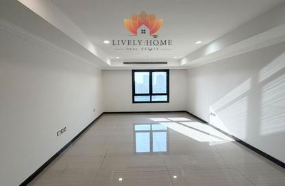 Apartment - 1 - 2 for rent in West Porto Drive - Porto Arabia - The Pearl Island - Doha Apartment - 1 - 2 for rent in West Porto Drive - Porto Arabia - The Pearl Island - Doha