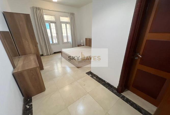 60389775 - Property Image 3