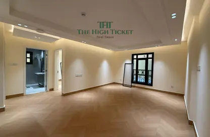 شقة - 2 غرف نوم - 2 حمامات للايجار في شارع النصر - النصر - الدوحة