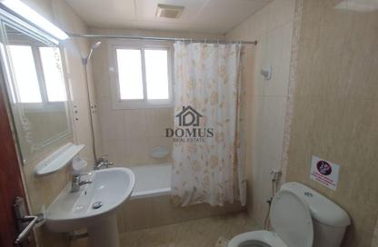 Apartment - 2 Bedrooms - 2 Bathrooms for rent in Thabit Bin Zaid Street - Al Mansoura - Doha
