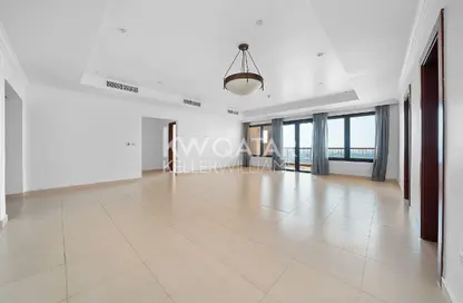 شقة - 3 غرف نوم - 3 حمامات للايجار في طريق بورتو الغربي - بورتو أرابيا - جزيرة اللؤلؤة - الدوحة شقة - 3 غرف نوم - 3 حمامات للايجار في طريق بورتو الغربي - بورتو أرابيا - جزيرة اللؤلؤة - الدوحة