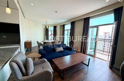 Apartment - 2 Bedrooms - 4 Bathrooms for sale in Floresta Gardens - Floresta Gardens - The Pearl Island - Doha