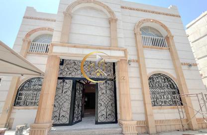 Villa - Studio - 7 Bathrooms for rent in Bu Hamour Street - Abu Hamour - Doha