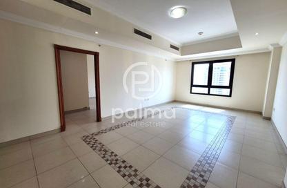 Apartment - 1 Bedroom - 2 Bathrooms for rent in East Porto Drive - Porto Arabia - The Pearl Island - Doha