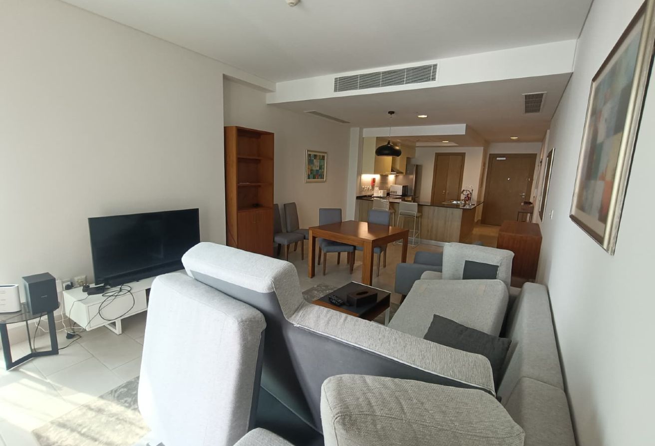Luxury 1 BHK + Maid Fully Furnished Apartment thumbnail 7
