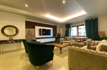 Apartment - 1 Bedroom - 2 Bathrooms for rent in East Porto Drive - Porto Arabia - The Pearl Island - Doha