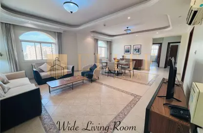 Apartment - 2 Bedrooms - 3 Bathrooms for rent in Al Sadd Road - Al Sadd - Doha